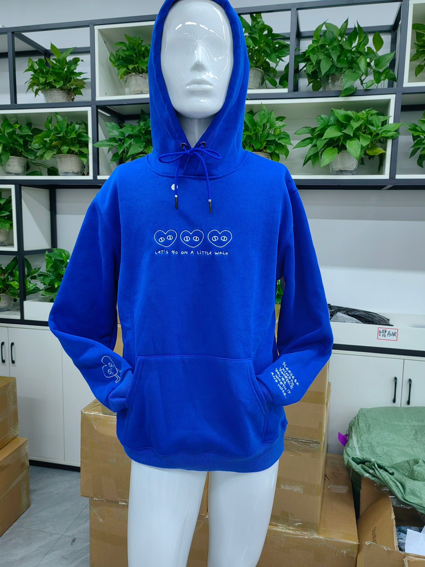 SHINZOU: Embroidered thick hoodie-1