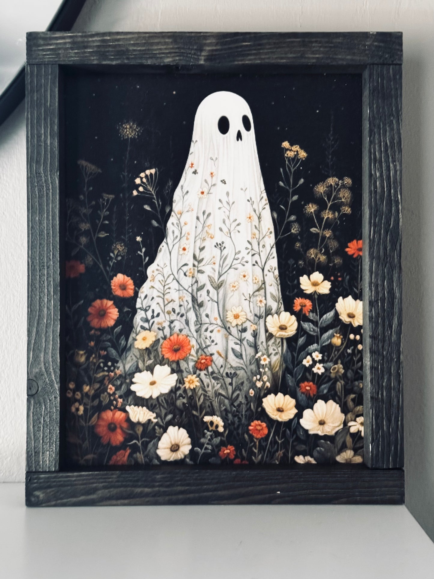 Wall Art Home Decor Framed Pictures for Wall Cute Ghost In Flower Patch Artwork Wood Frame