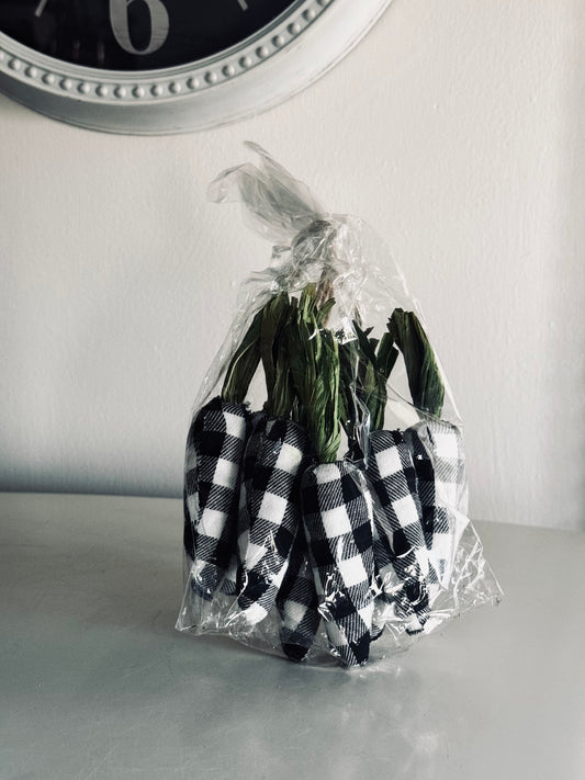 Set of Eight, Black & White Buffalo Plaid Carrots