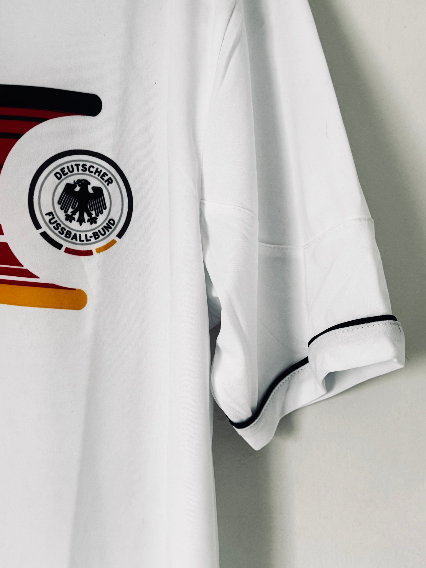 Germany Soccer Jersey Deutscher Fussball-Bund Mens T-Shirt White V Neck New