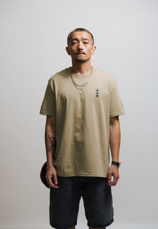 ESSENTIALS: short sleeve t-shirt-2